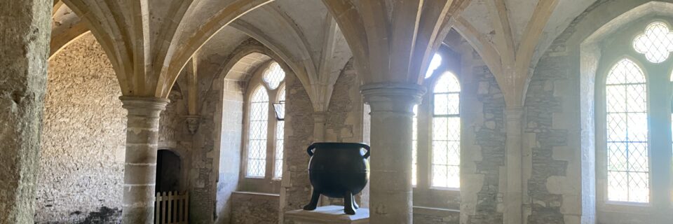 Lacock Abbey – Der Kessel von Snape